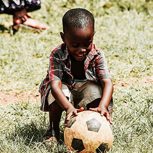 El fútbol une países, razas y culturas (crédito foto: pixabay.com – imagen de referencia)