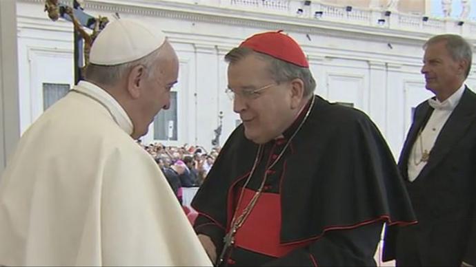 El cardenal Burke con el Papa Francisco
