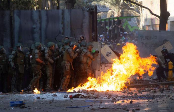 Protestas en Chile bajan intensidad tras dos meses pero el país sigue en descontento