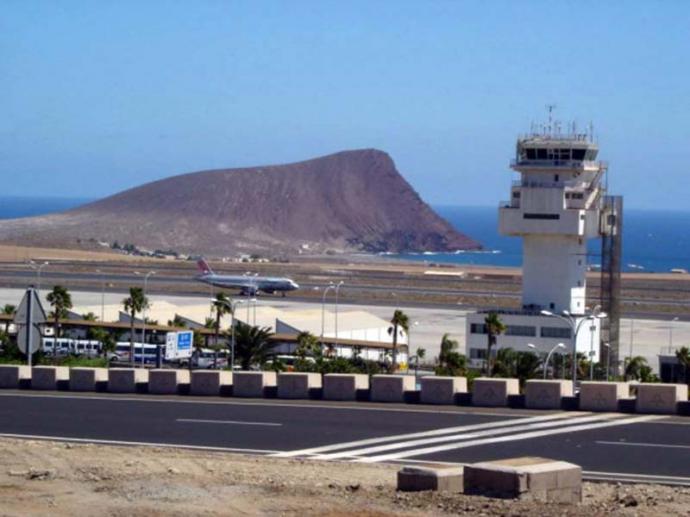 Bloquean Tenerife desde este viernes por el repunte de casos de COVID-19