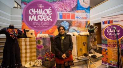 En Santiago se presenta la Feria Chiloé Mujer con artesanía y gastronomía de la mayor isla del país