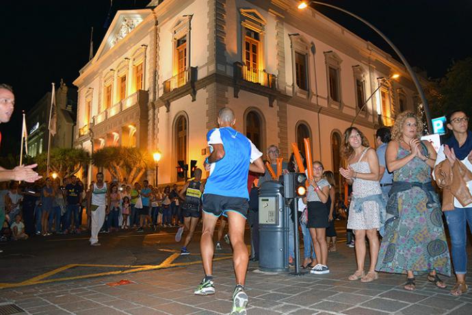 La carrera de Plenilunio: 5 kilómetros de deporte y diversión por Santa Cruz de Tenerife y para toda la familia