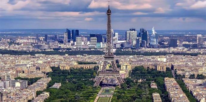 En 2030 París será una ciudad sin coches a gasolina