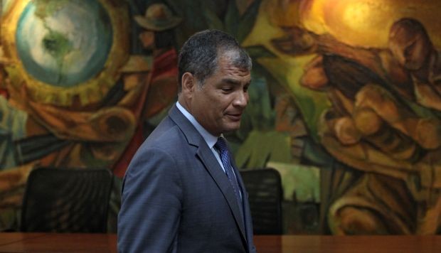 Rafael Correa afronta orden de prisión preventiva desde julio pasado. 