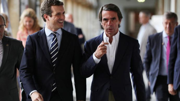 Casado y Aznar en los cursos de verano de la FAES en El Escorial en 2019. 