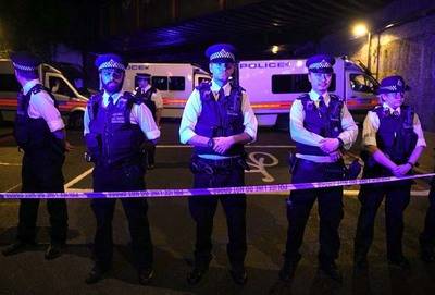 Al menos 1 muerto y 10 heridos por el atropello de una furgoneta en Londres