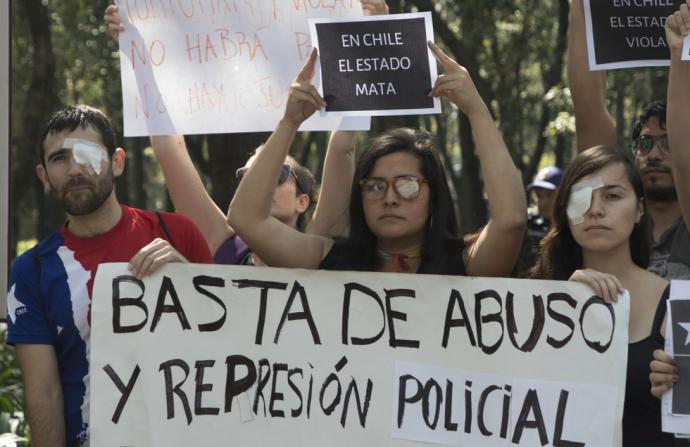 Piñera condena abusos policiales en cuatro semanas de estallido social en Chile