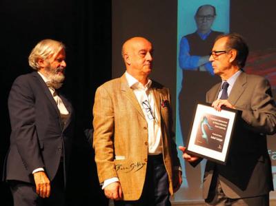 MARIO SASLOVSKY entrega el V Premio Internacional de Pintura Abstracta a Ricardo Gutiérrez Goñi y el Premio de Honor a Rafael Canogar