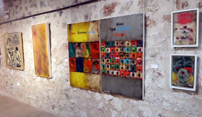 Inaugurada la Exposición Colectiva de Artes Plásticas “Aires Manchegos” en Mota del Cuervo (Cuenca)