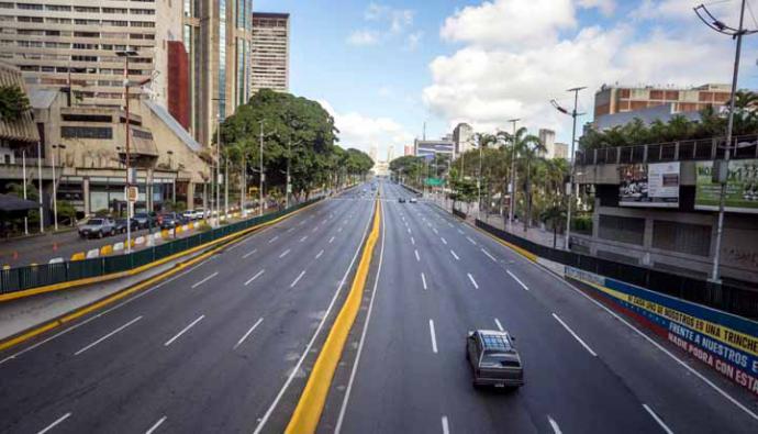 Este lunes entró en vigencia el nuevo bolívar soberano y las calles de distintas ciudades de Venezuela amanecieron con poca afluencia de vehículos y escasa presencia de ciudadanos