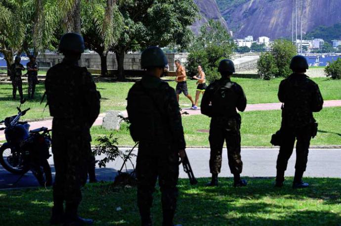 El 'manual' para que los negros se cuiden de abusos policiales que es viral en Brasil