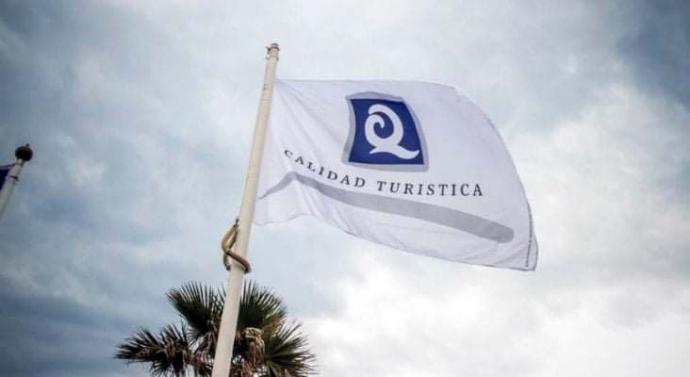 Un total de 272 playas españolas y 24 puertos deportivos obtienen la Bandera Q de Calidad