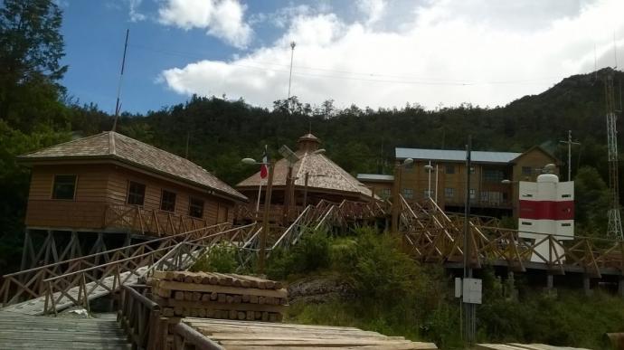 Conectividad marítima desde Magallanes potenció el comercio con Caleta Tortel