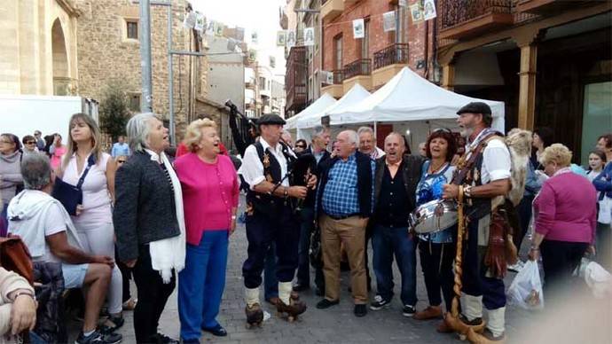 La Feria cántabra de la Alubia se promocionó en la “Alubiada” de La Bañeza