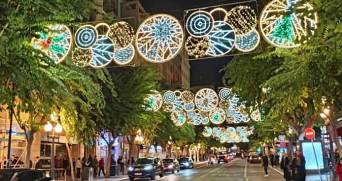 Alicante viste de luz la Navidad: 2,6 millones de razones para volver a creer