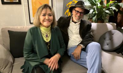 Nelson Rodríguez De Arellano, director del LAM y de la Bienal de La Habana, se entrevista con escultores en Madrid