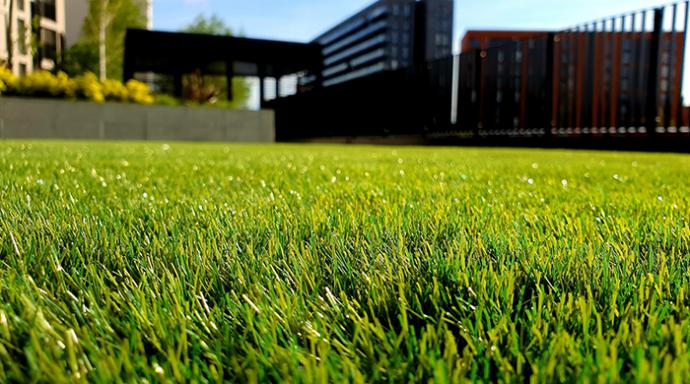 Las instalaciones de césped artificial se disparan durante primavera