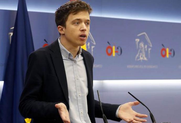 Íñigo Errejón deja su escaño: 'Sigo en Podemos, pero hay que abrir el partido a más gente'