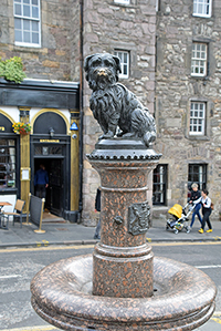  
Bobby Greyfriars, el can más famoso de Escocia y un ejemplo de fidelidad
 