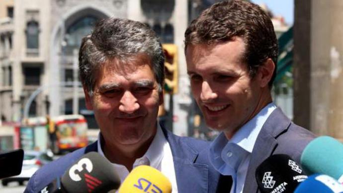 Ignacio Cosidó (i) junto a Pablo Casado