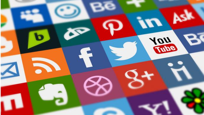 ¿Es beneficioso comprar seguidores en redes sociales?