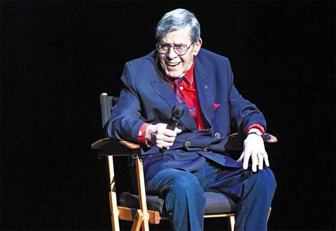 Jerry Lewis nació el 16 de marzo de 1926, en Newark, Nueva Jersey, Estados Unidos. 