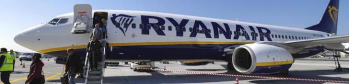 Italia multa a Ryanair y Wizz Air por cobrar por el equipaje de mano mientras España mira para otro lado