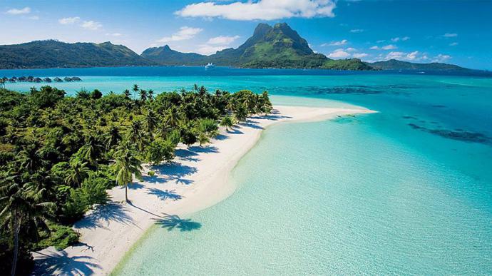 Playa de Matira en Bora Bora, Polinesia francesa