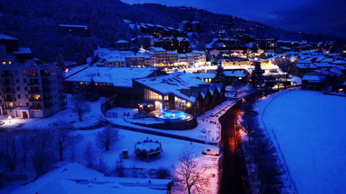 El alma reinventada de los Pirineos Franceses: más de un siglo de esquí y la oferta imbatible de las 38 estaciones para 2025-2026