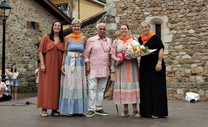 Homenaje a seis vecinos destacados de Cabezón de la Sal