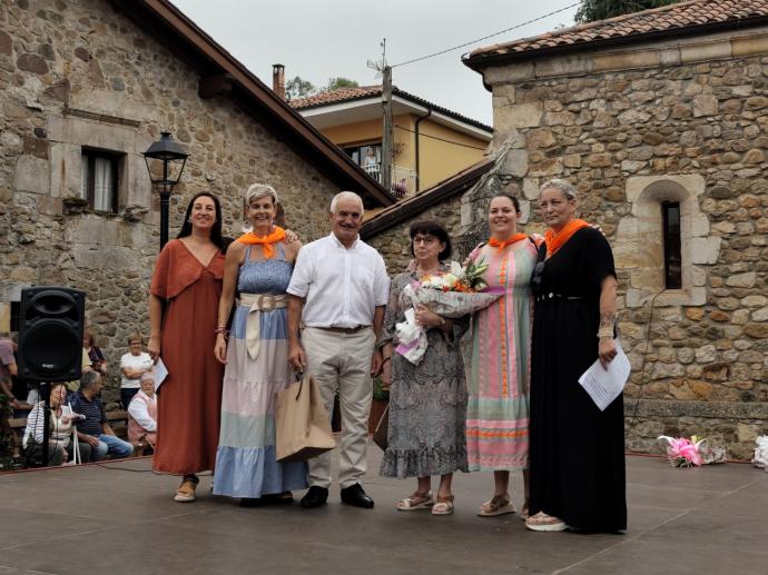 Homenaje a seis vecinos destacados de Cabezón de la Sal