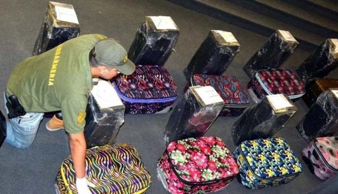Encuentran casi 400 kilos de cocaína en embajada de Rusia en Argentina