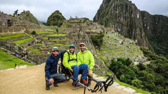 La vuelta al mundo en silla de ruedas