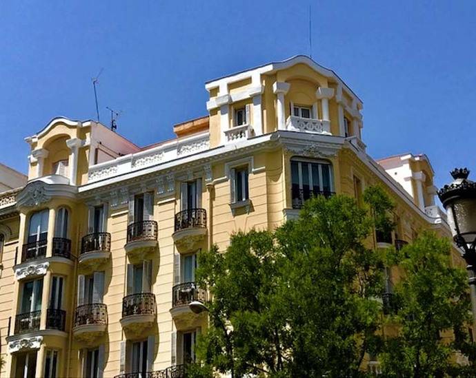 Isabelle Hirschi: “Ventanas, balcones y miradores de Madrid”. Fotografía
 