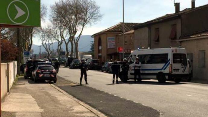 Muertos en toma de rehenes en un supermercado en Francia