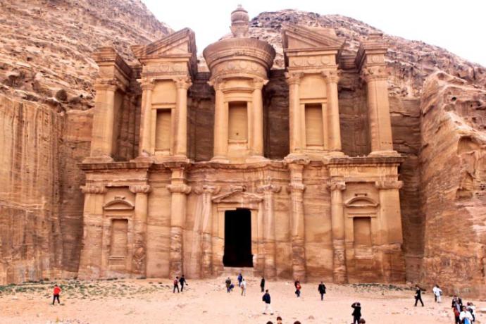 Petra, ciudad de piedra ablandada