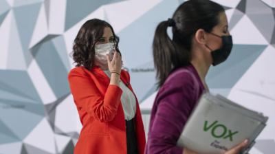 La candidata del PP, Isabel Díaz Ayuso, y la de Vox, Rocío Monasterio