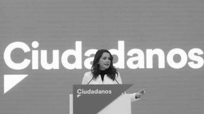 Inés Arrimadas y Francisco Igea se miran de reojo antes de oficializar sus candidaturas y desvelar sus equipos