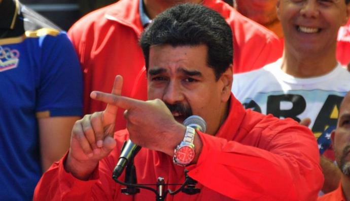 Crisis en Venezuela | Nicolás Maduro rompe relaciones con Colombia y expulsa embajadores y cónsules. Tienen un plazo de 24 horas para salir del país. 