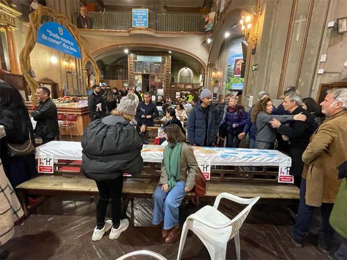 OSCAR MURILLO: 'Catarata social', exposición en la iglesia de San Antón del Padre Ángel en Madrid