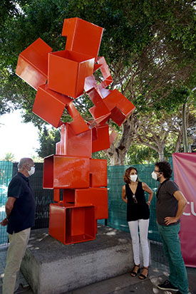 La escultura “Lorea” recupera su aspecto original tras su limpieza y reparación en Santa Cruz de Tenerife.