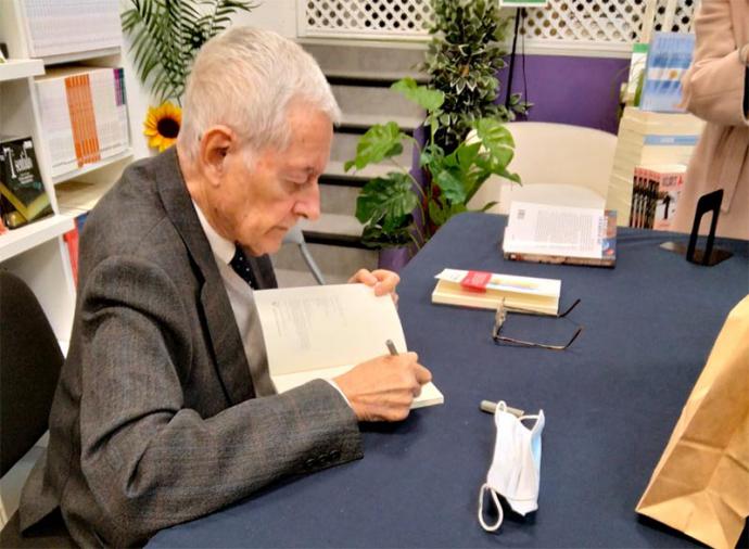 Germán Ubillos, autor del libro “El hijo de la luna y los desiertos de Marte”