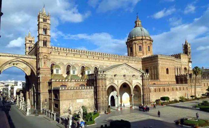 La Catedral de Palermo...