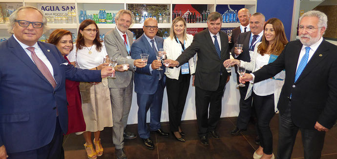 Representaciones de 34 países participaron en la Feria de Turismo Termal y de Ourense