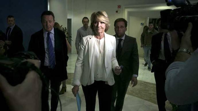 Esperanza Aguirre presenta su dimisión por el caso de Ignacio González
