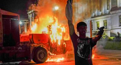 Segunda noche de protestas raciales en Kenosha (Wisconsin) por la violencia policial