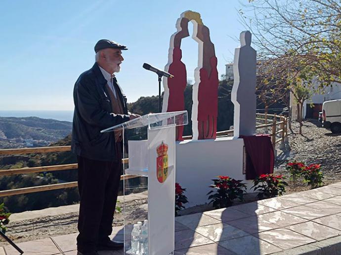 Homenaje al migrante en Moclinejo