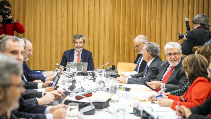 El presidente del CGPJ y del Tribunal Supremo, Carlos Lesmes, preside un pleno. EUROPA PRESS