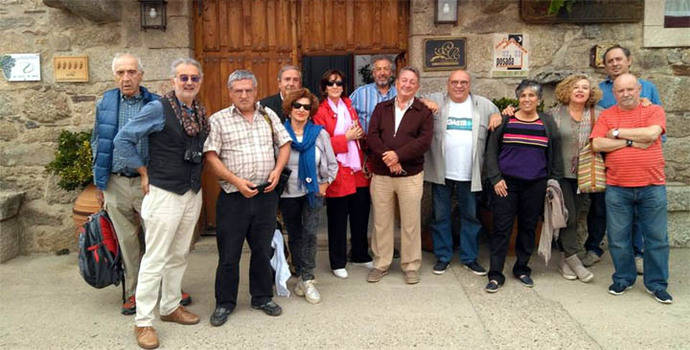 El grupo de periodistas de FEPET que concurrieron al Press Trip