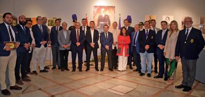 Fotografías, prendas y documentos revelan la historia detrás del uniforme del ingeniero civil en Sevilla